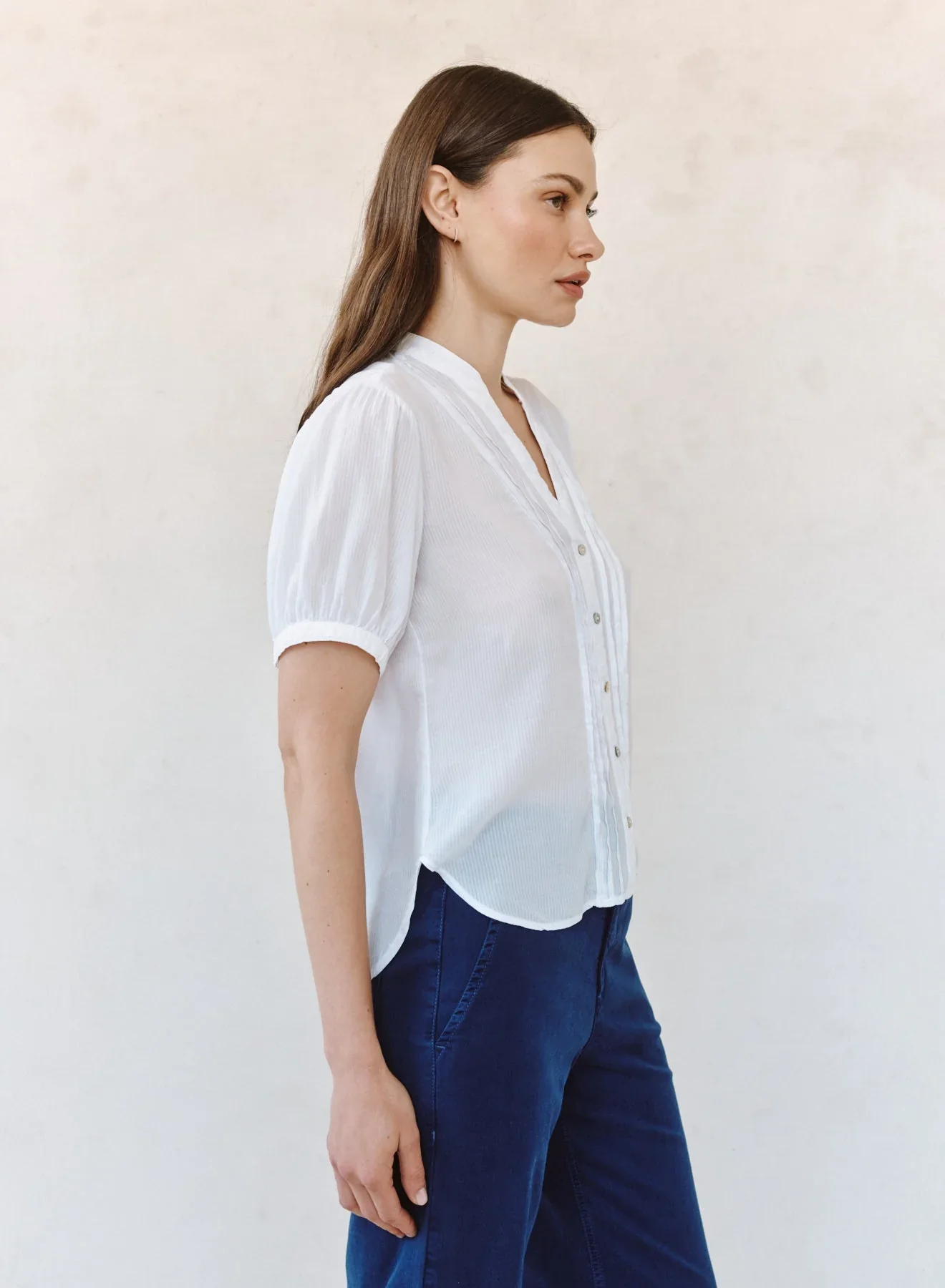BELLA DAHL - WOMEN'S S/S PINTUCK SHIRT - Image 4