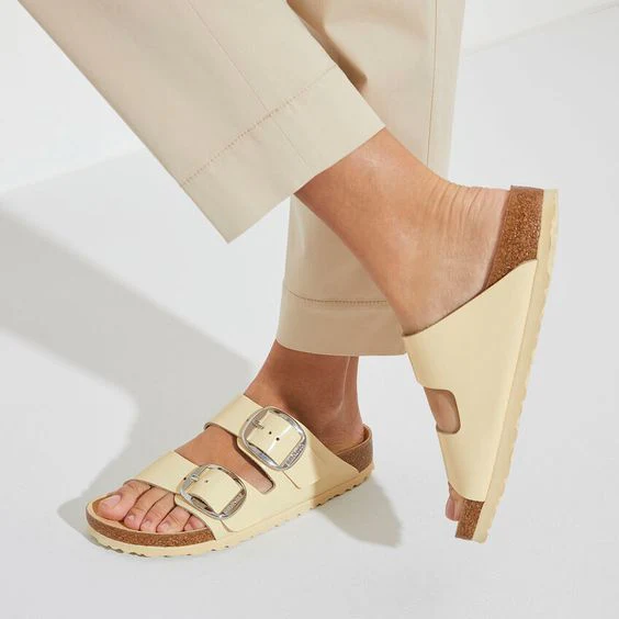 BIRKENSTOCK- ARIZONA BIG BUCKLE HIGH SHINE SANDAL - Image 4