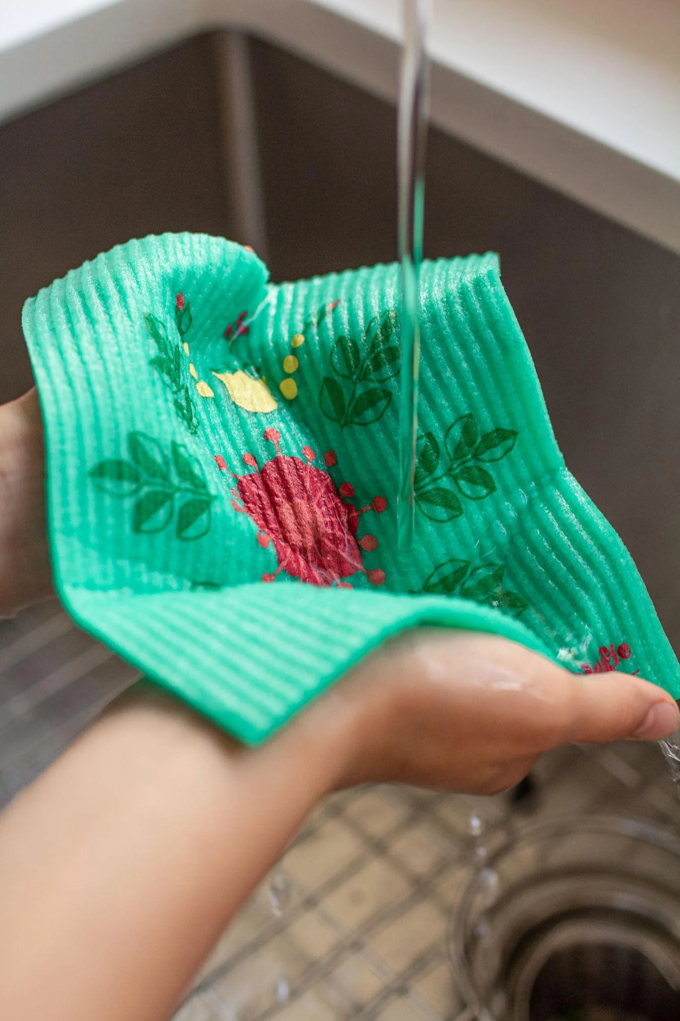 DANICA- Lilja Swedish Sponge Cloth - Image 3