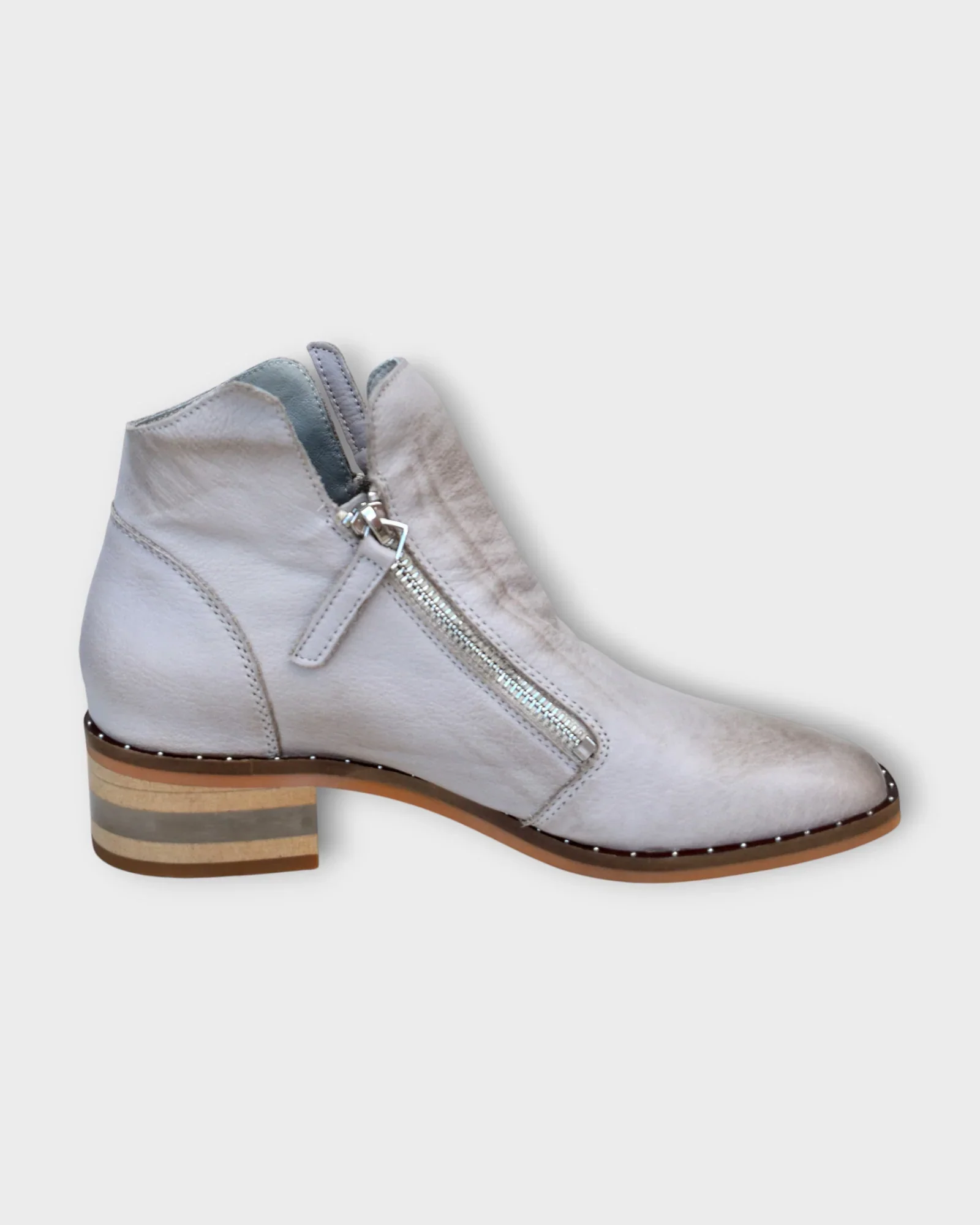 DJANGO & JULIETTE- WOMEN'S FLORISS BOOT - Image 2