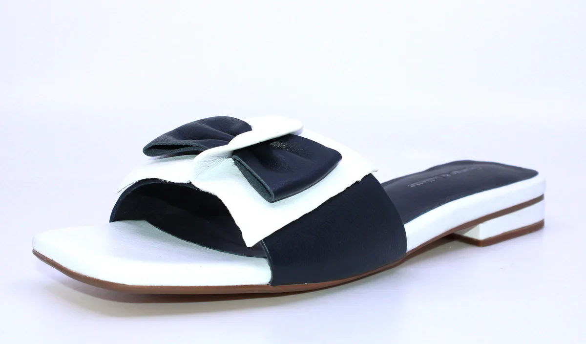 DJANGO & JULIETTE - WOMEN'S PLACIDE SANDAL - Image 4