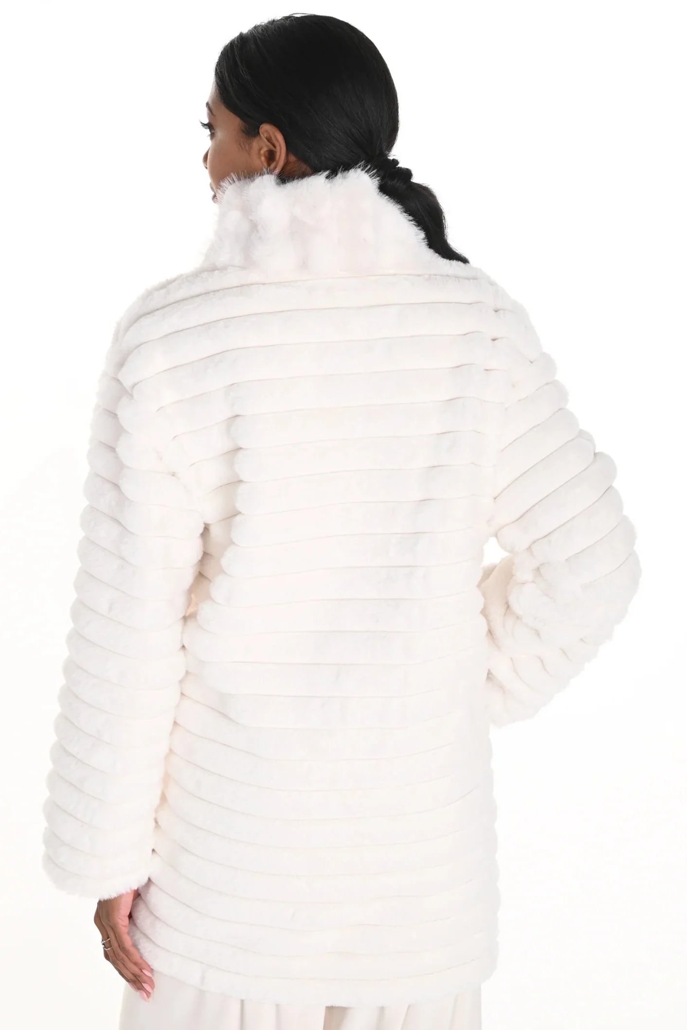 FRANK LYMAN- WOMEN'S FAUX FUR JACKET 259754 - Image 2