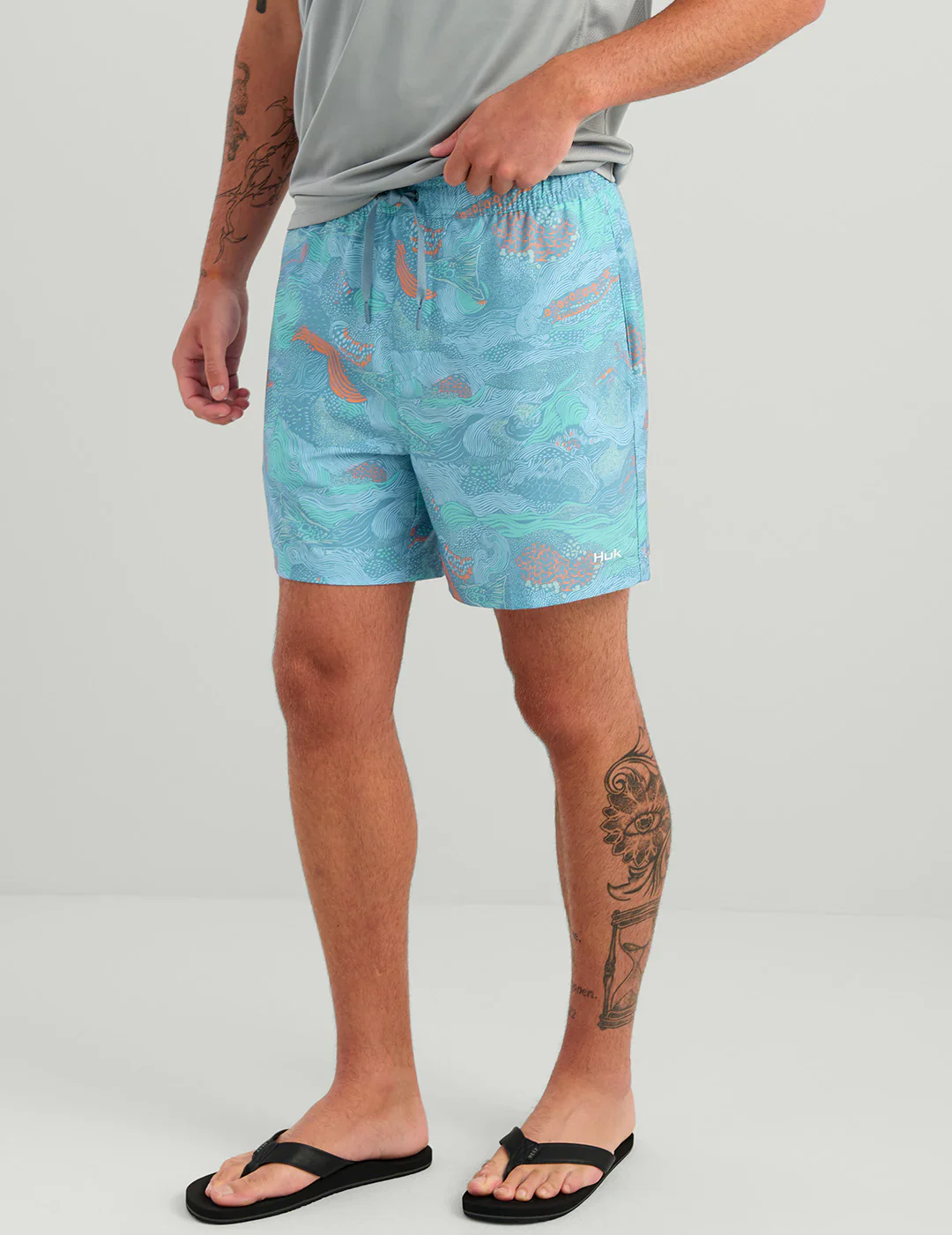HUK - MEN'S PURSUIT PRINTED VOLLEY - Image 2