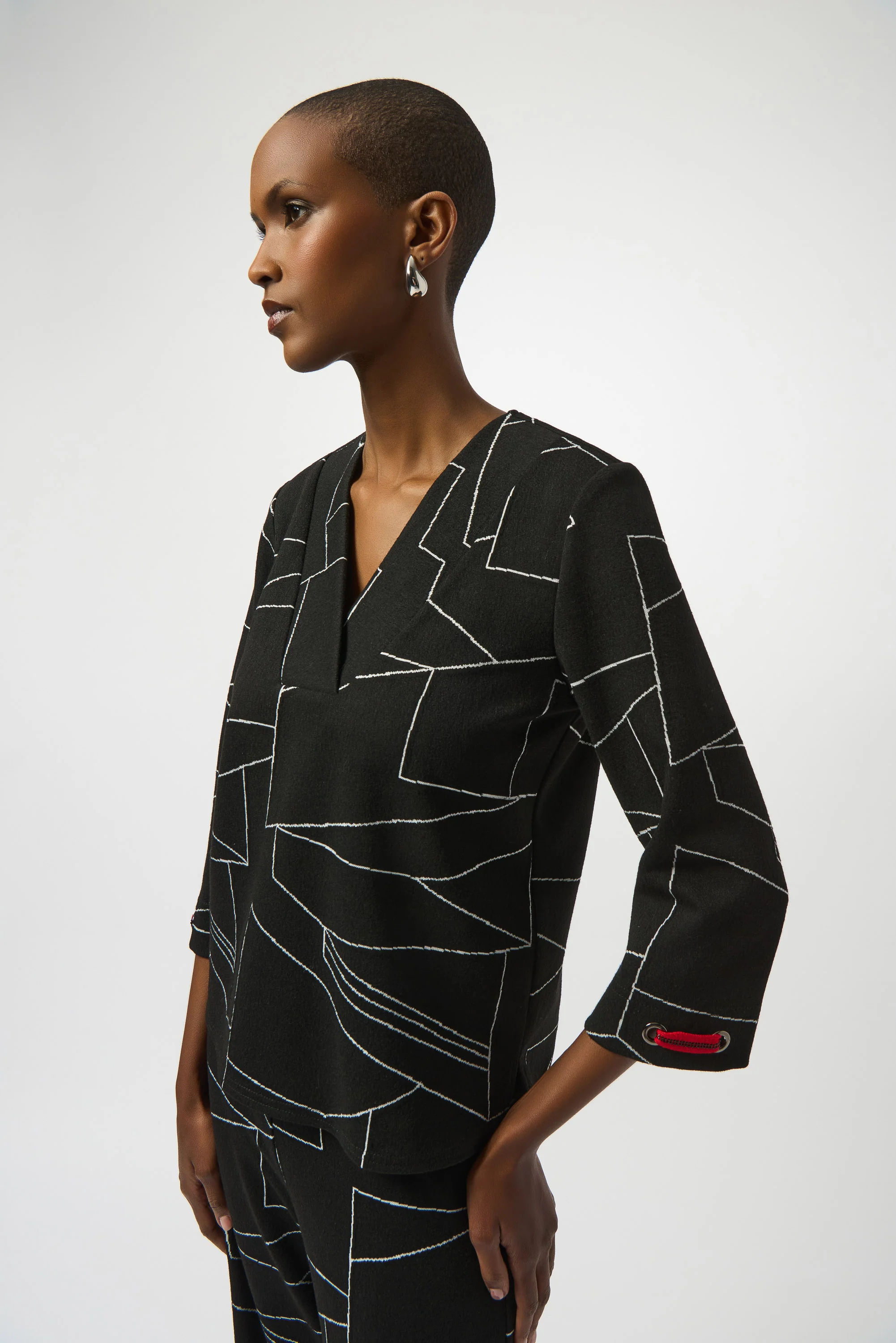 JOSEPH RIBKOFF- WOMEN'S V NECK PULLOVER TOP - Image 2