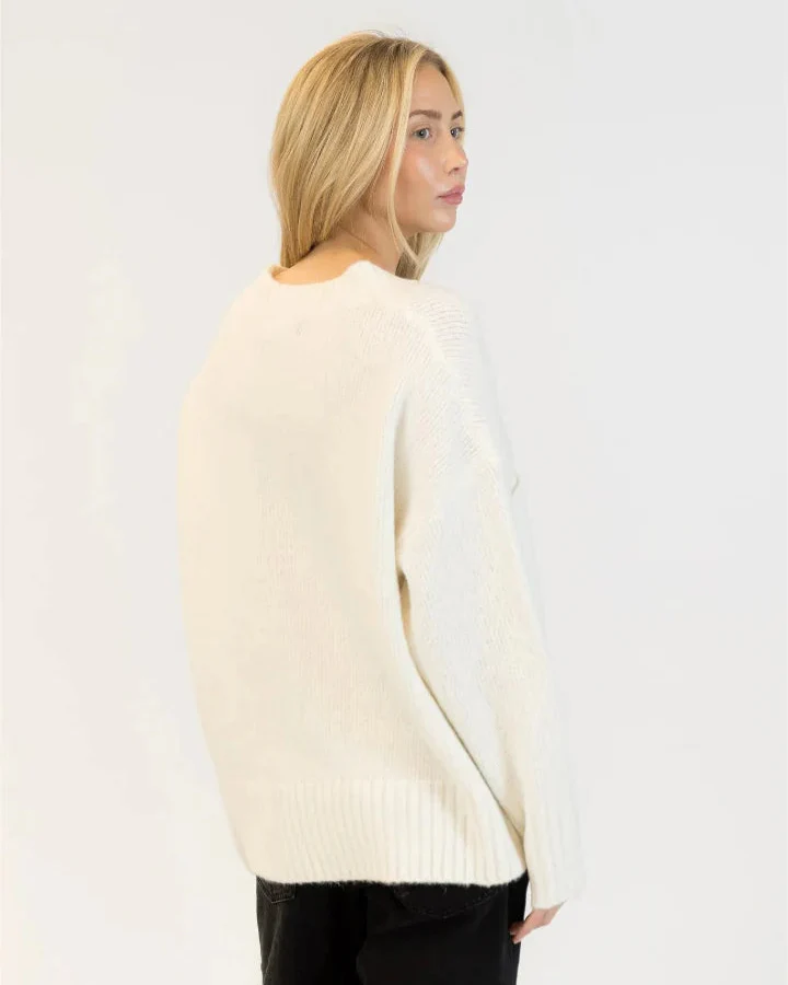 LYLA & LUXE - WOMEN'S OLLIE ECO SWEATER - Image 3