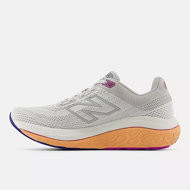 NEW BALANCE- WOMENS 860 SNEAKER - Image 3