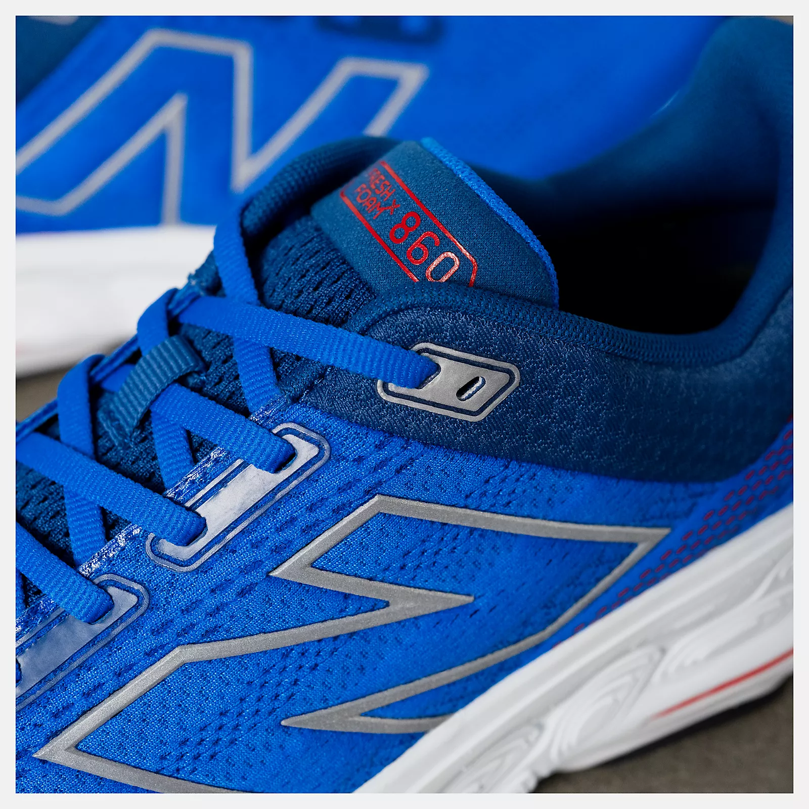 NEW BALANCE- MEN'S 860 ATHLETIC SHOE - Image 5