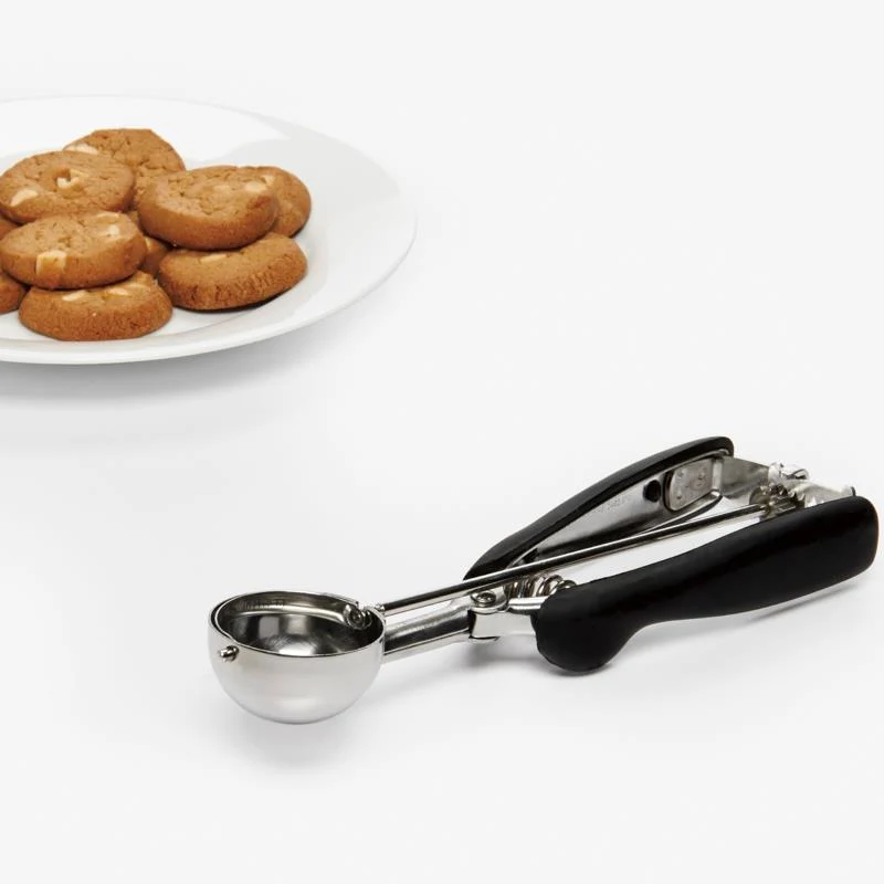 OXO - LARGE COOKIE SCOOP - Image 2