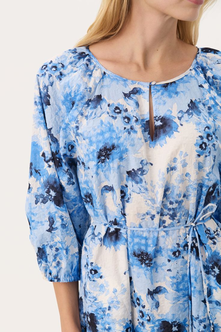 PART TWO- WOMEN'S REIDUN DRESS - Image 3