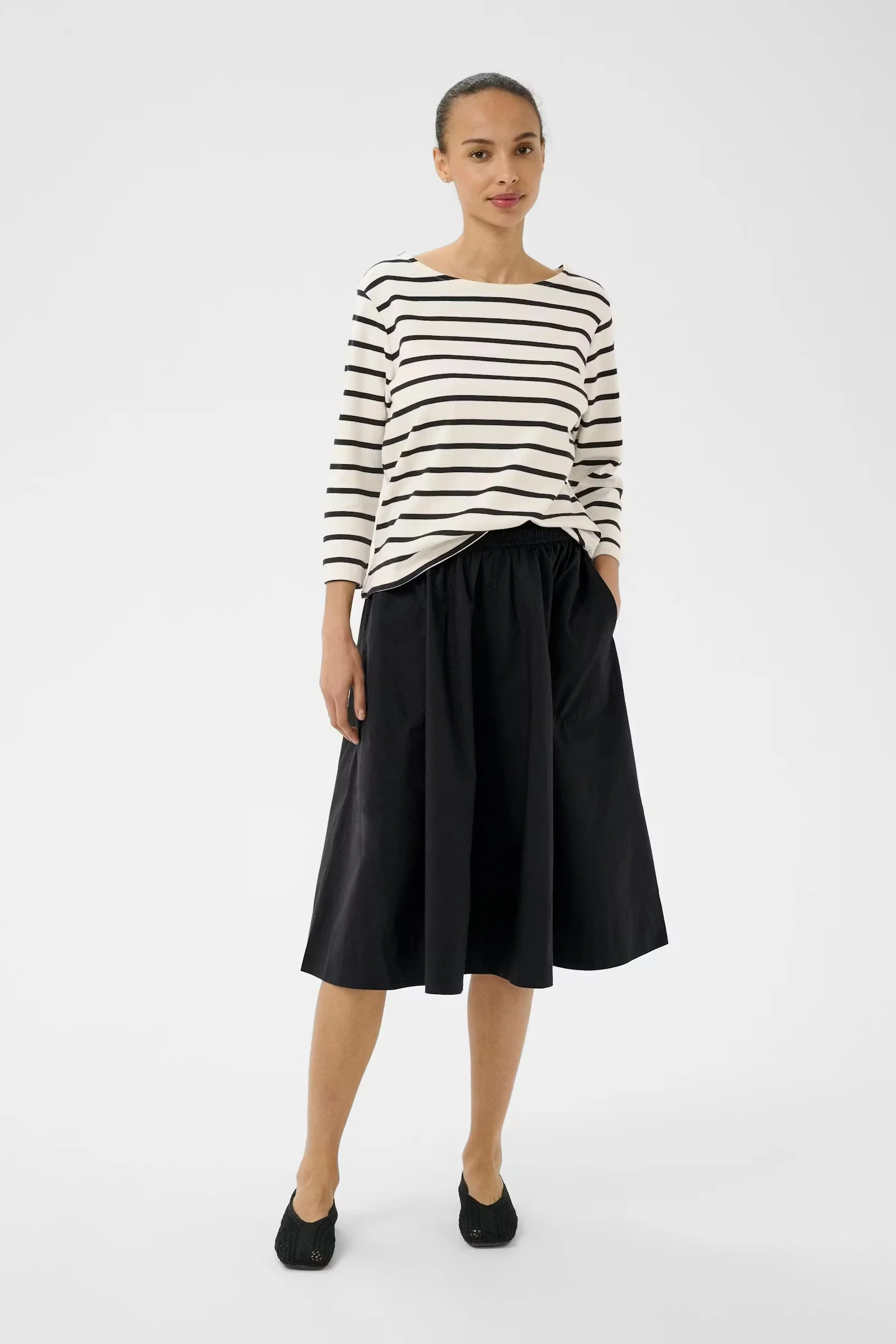 PART TWO - NELA T-SHIRT - Image 10