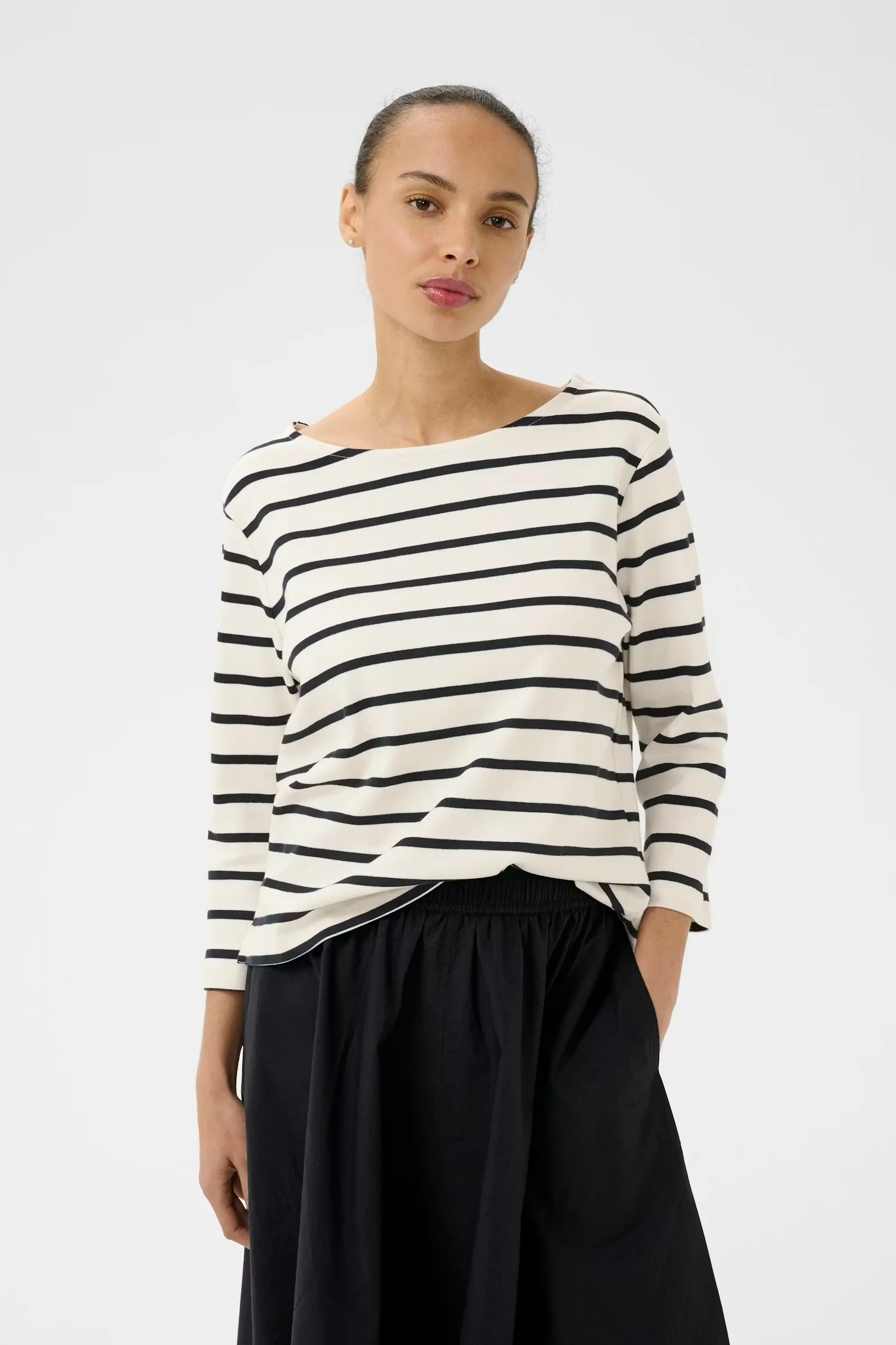 PART TWO - NELA T-SHIRT - Image 3