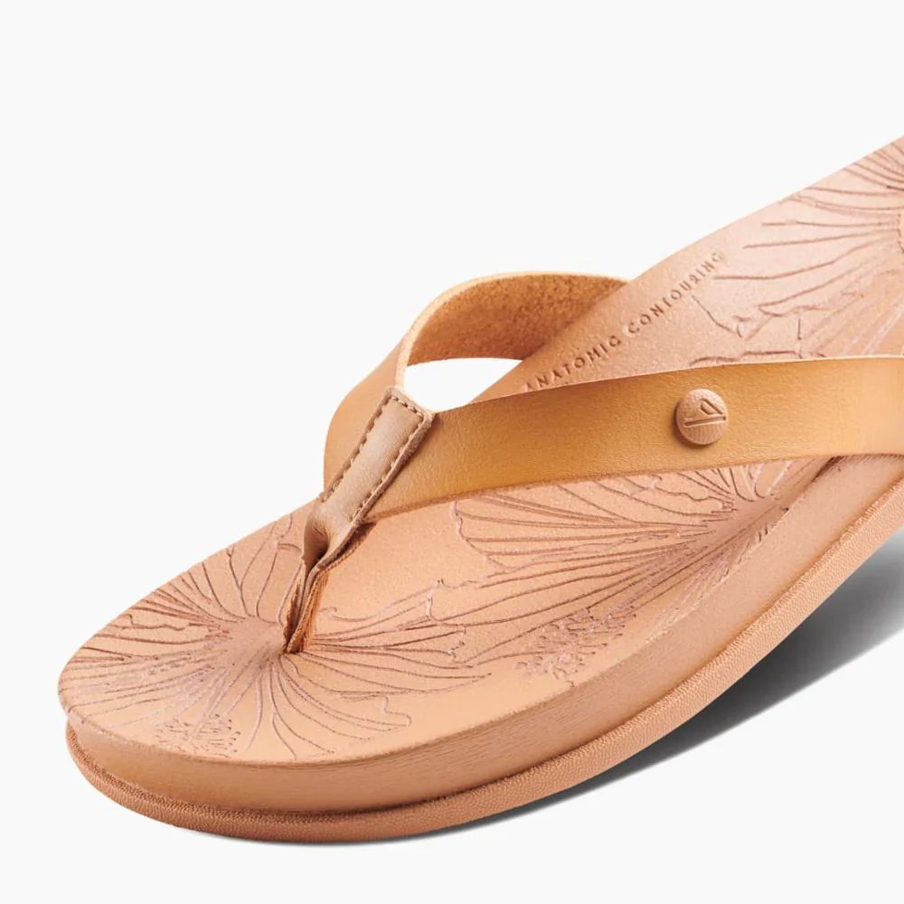 REEF- WOMEN'S CUSHION PORTO CRUZ SANDAL - Image 9