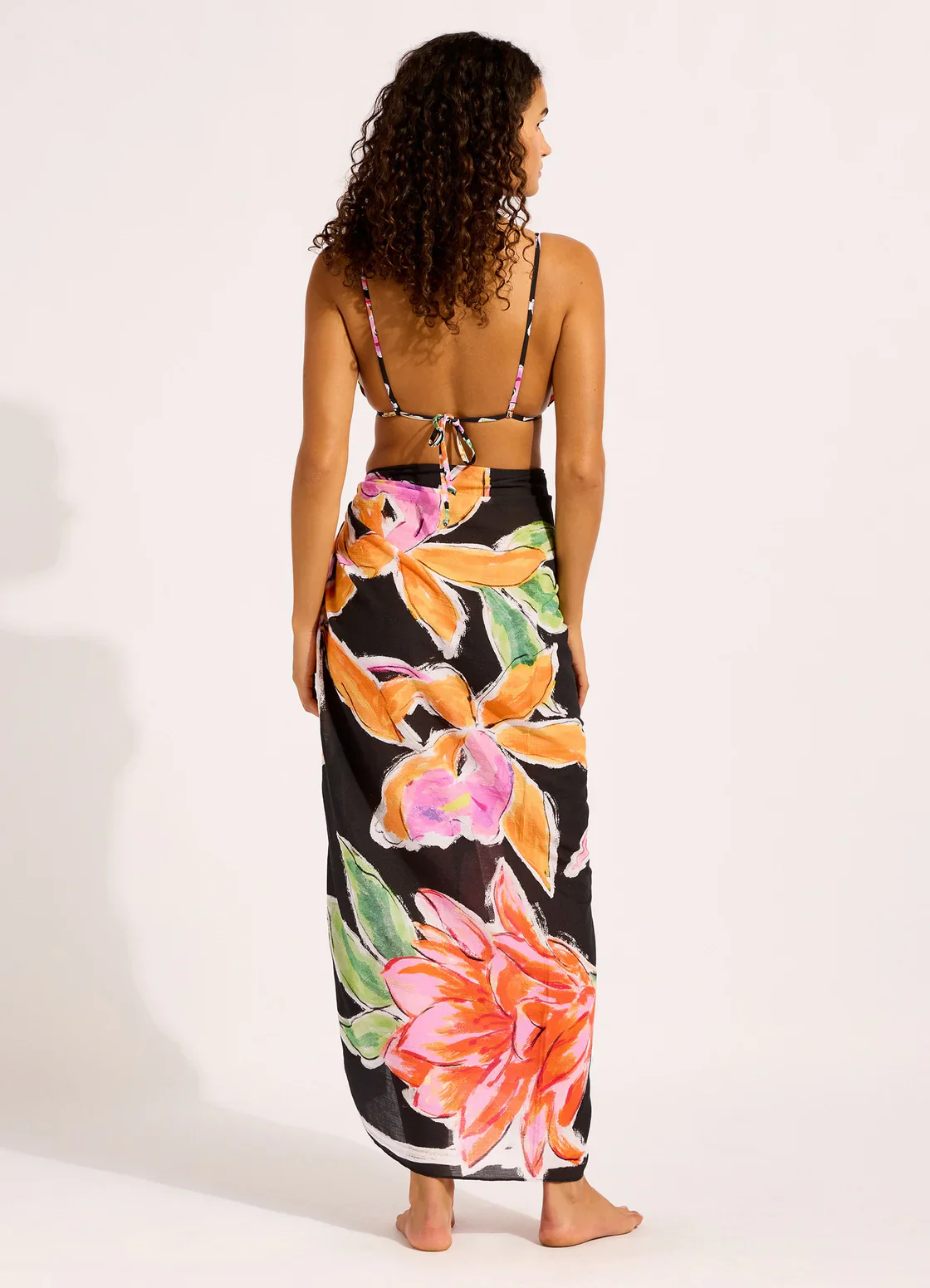 SEAFOLLY- Hothouse Flowers Floral Sarong - Image 4