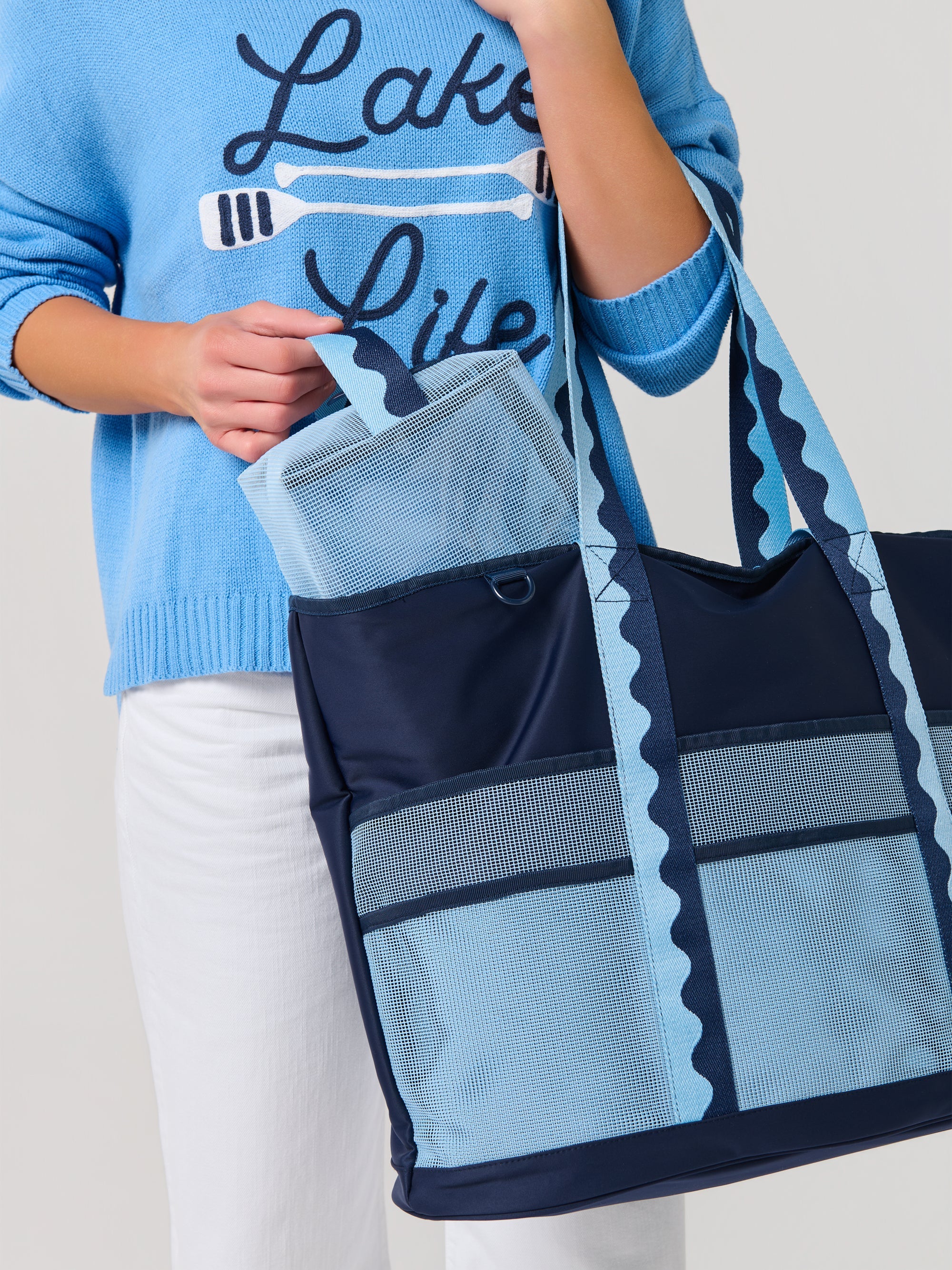 SHIRALEAH - CAMDEN NEOPRENE TOTE - Image 5