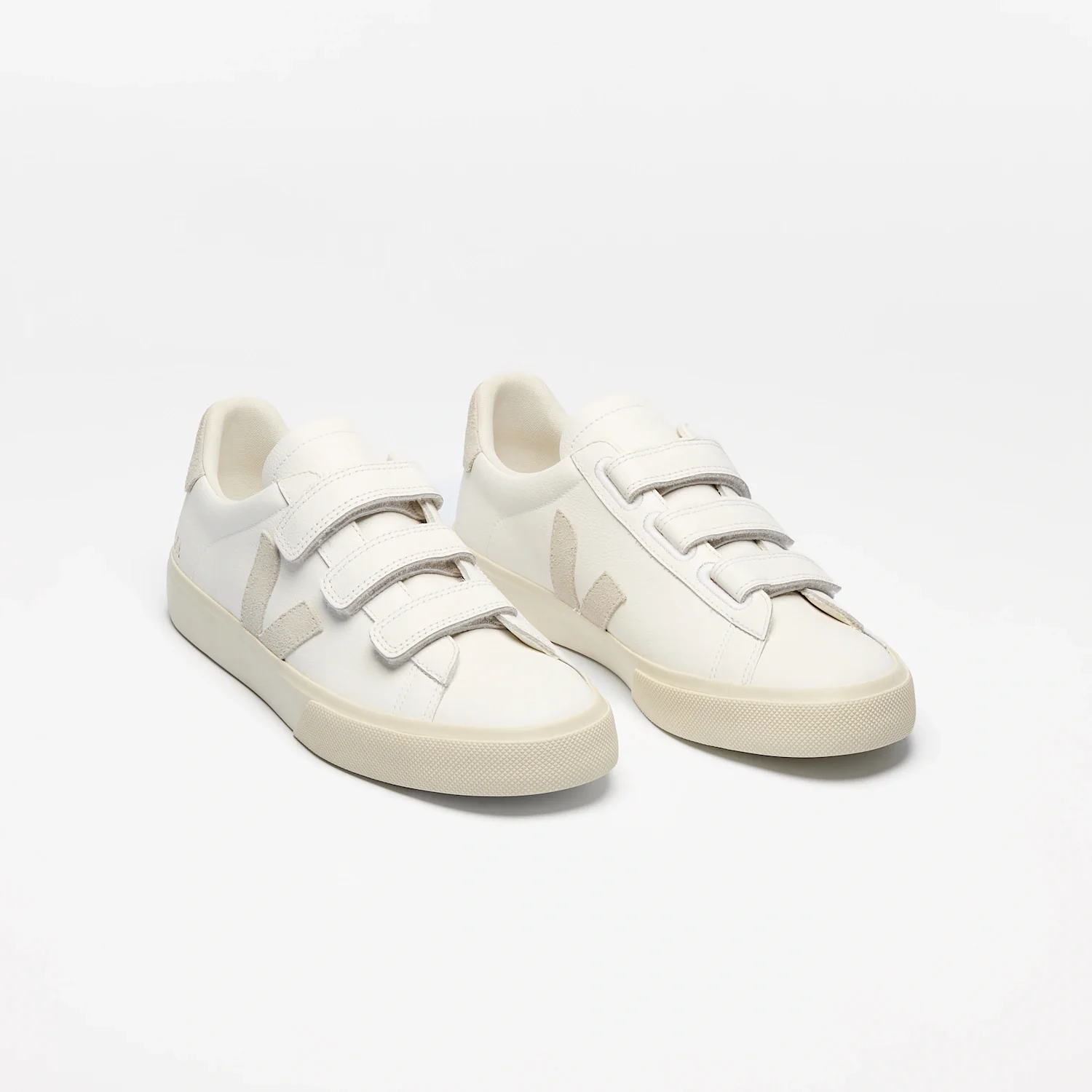 VEJA- WOMEN'S RECIFE CHROMEFREE LEATHER SNEAKER - Image 3