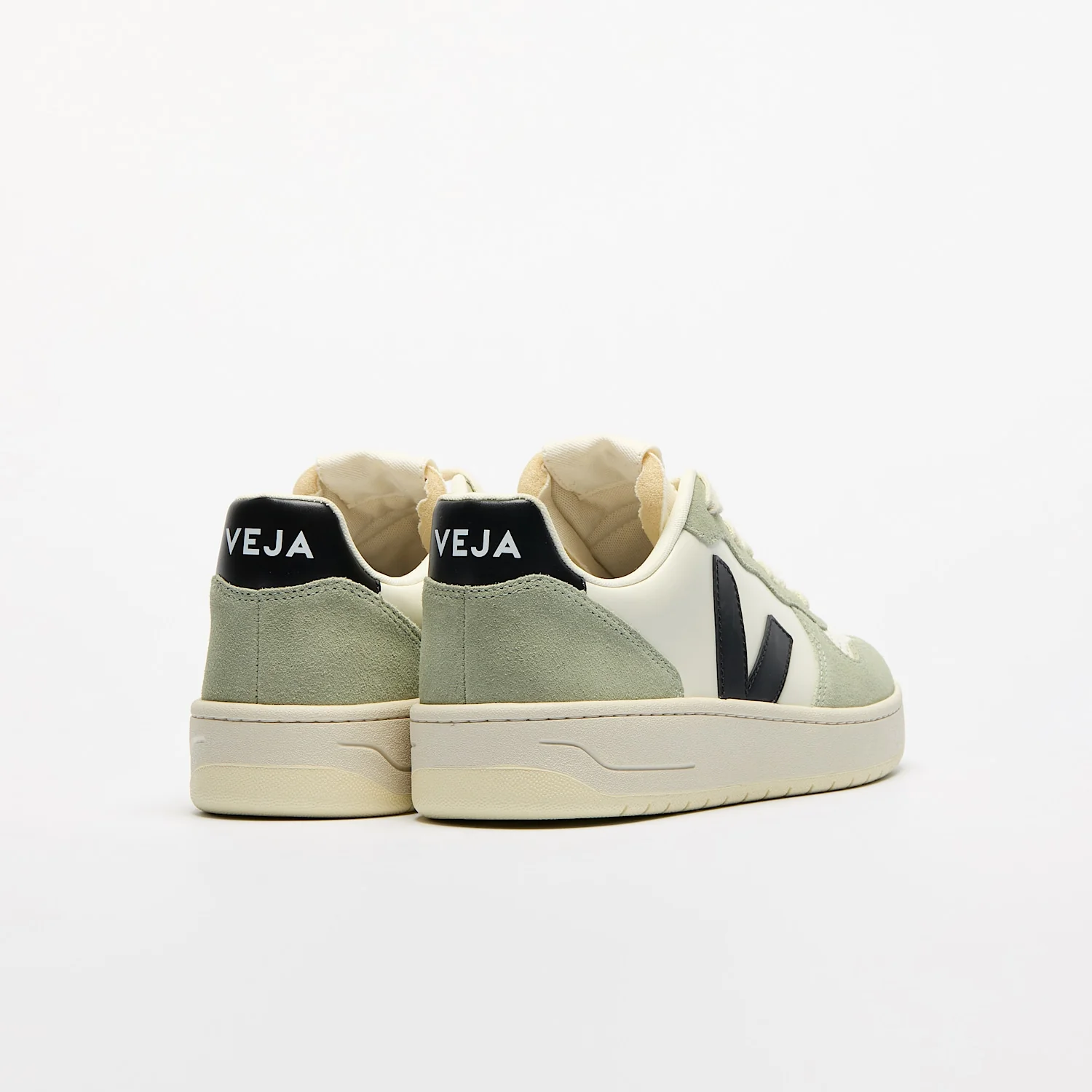 VEJA- WOMEN'S V-10 LEATHER SNEAKER - Image 10