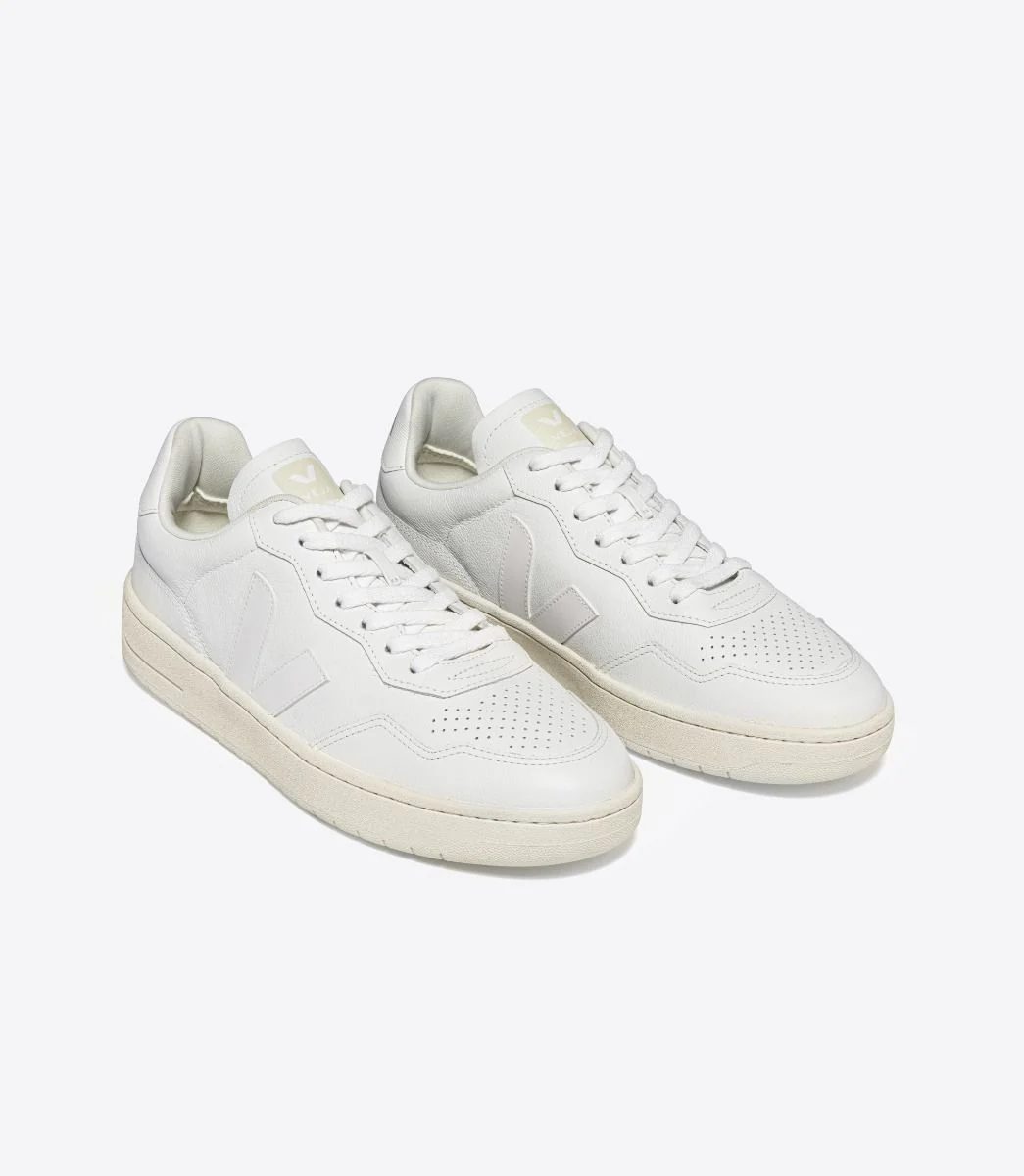 VEJA- WOMEN’S V-90 LEATHER SHOE - Image 11
